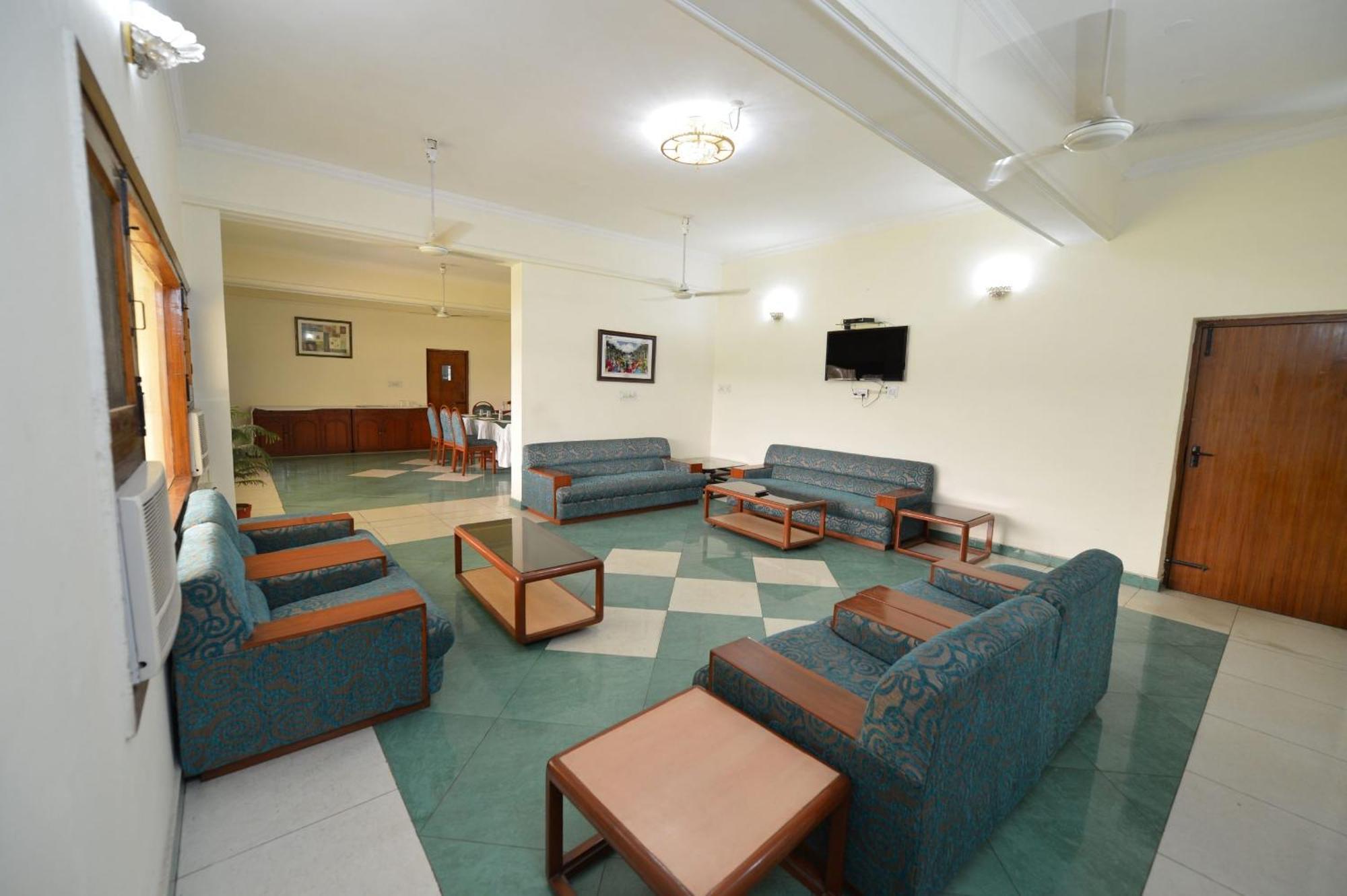 Karna Lake Tourist Resort Karnal Ngoại thất bức ảnh