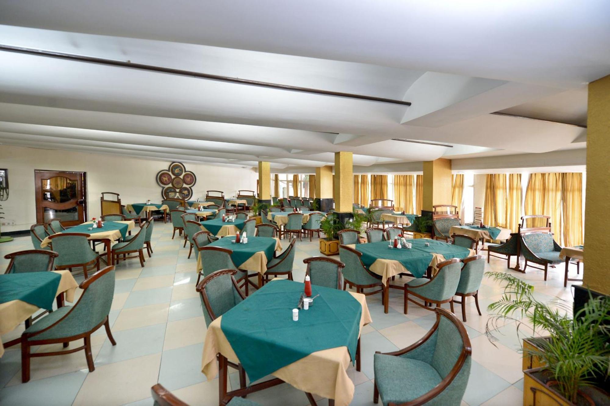 Karna Lake Tourist Resort Karnal Ngoại thất bức ảnh