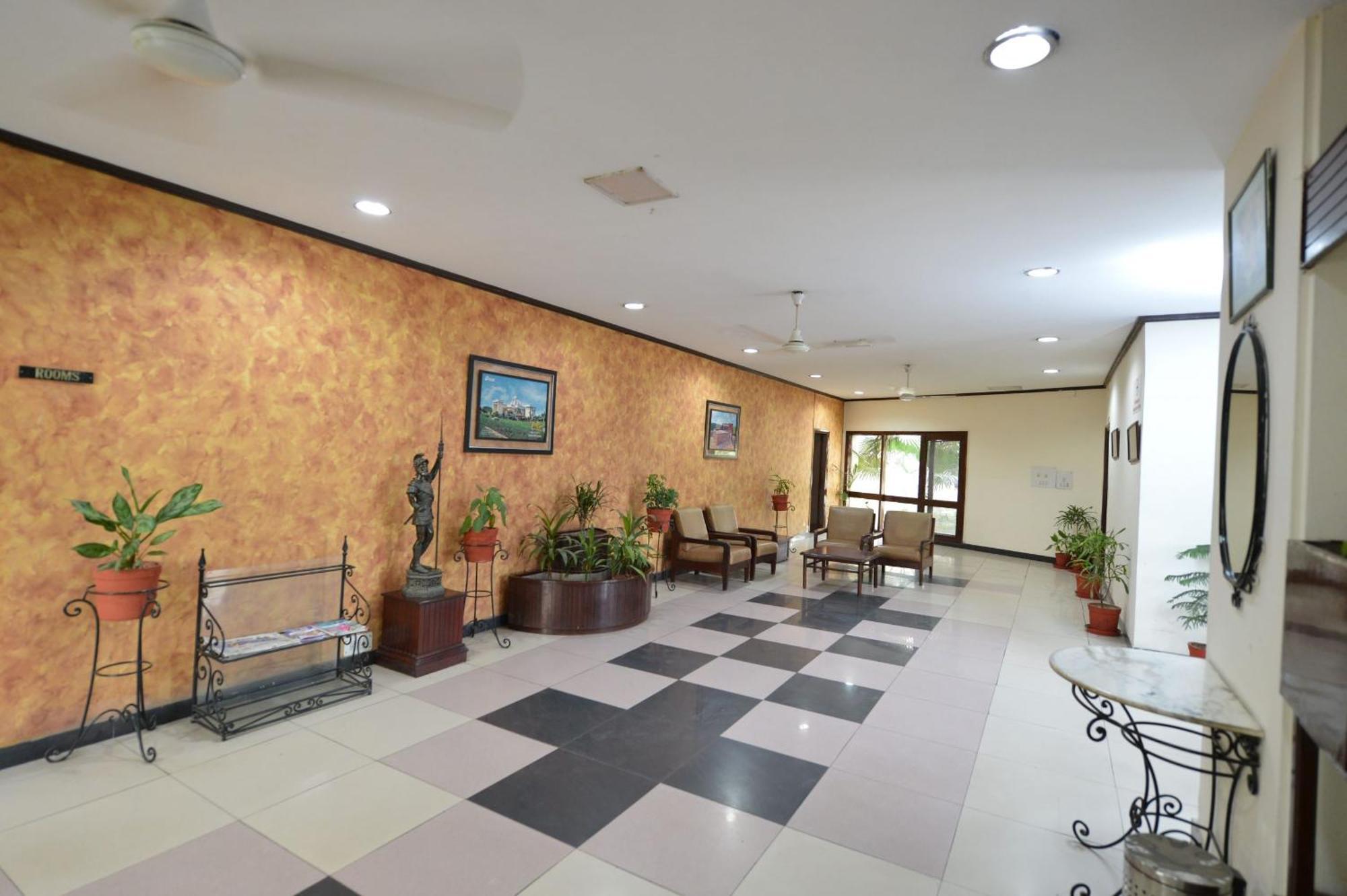 Karna Lake Tourist Resort Karnal Ngoại thất bức ảnh