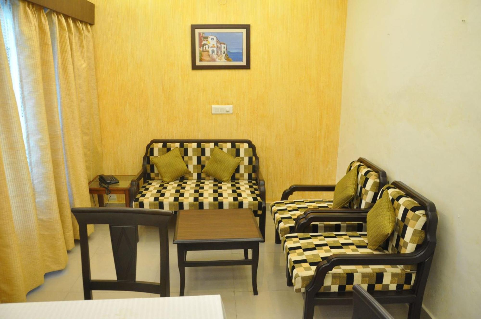 Karna Lake Tourist Resort Karnal Ngoại thất bức ảnh